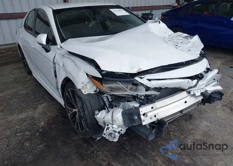 2018 Toyota Camry Se z USA, uszkodzony, nr VIN 4T1B11HK7JU560590